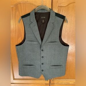 Men’s Vest Like New